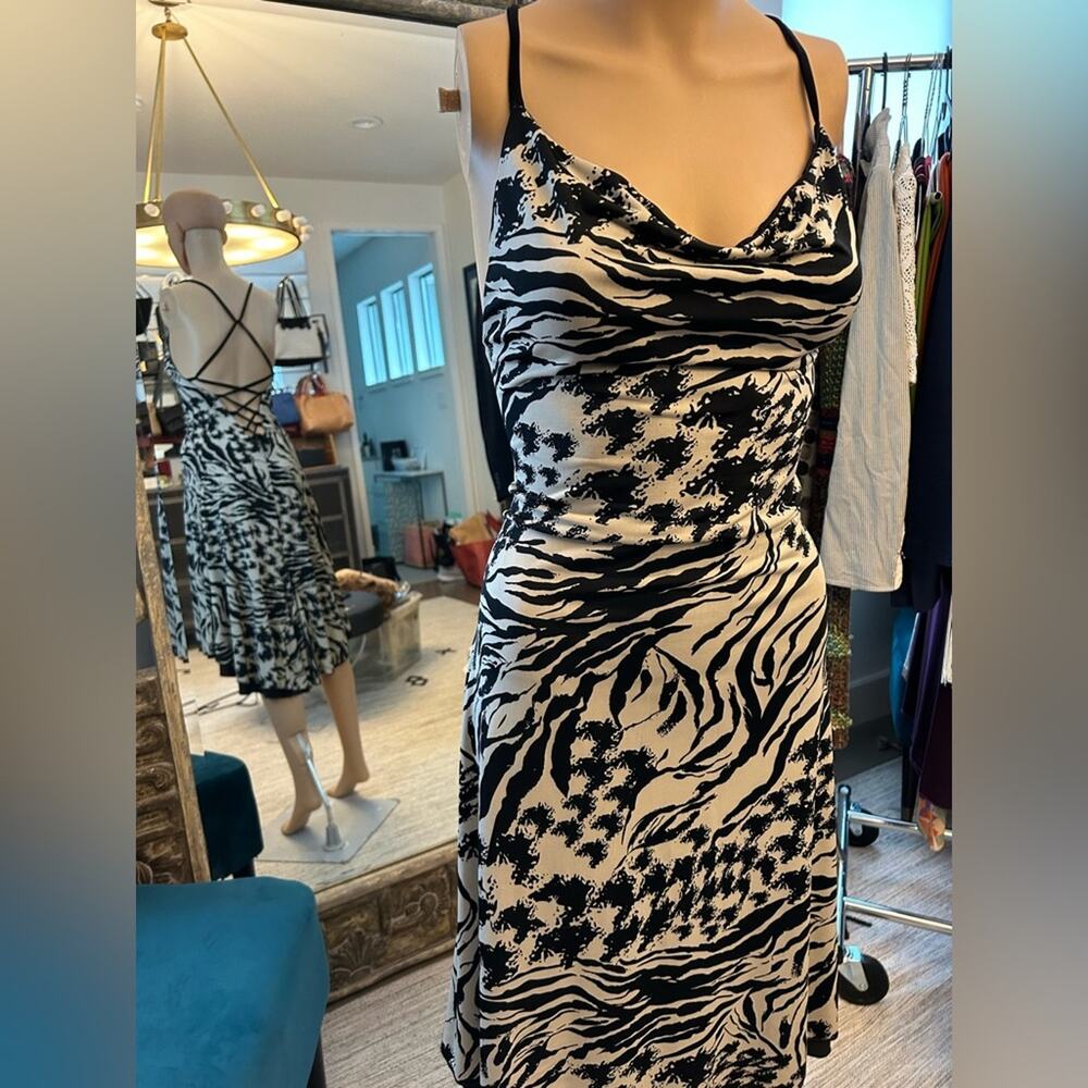 Reversible jersey black ,Taupe and black women’s Tango dress medium